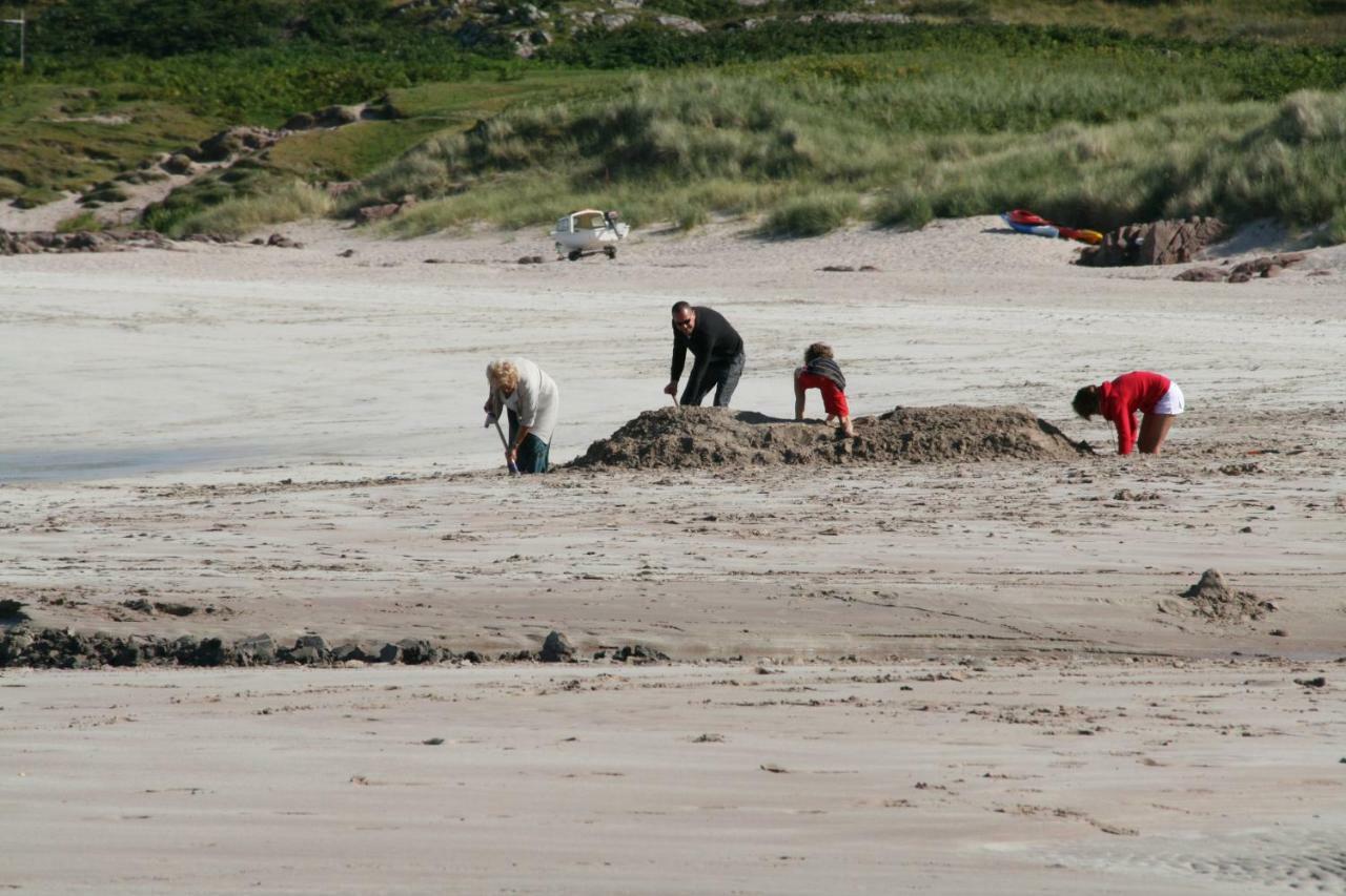 Vila 3A Mellon Udrigle Obinan Exteriér fotografie